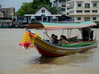 DSC 1303  Une pirogue à touristes sur la Chao Phraya