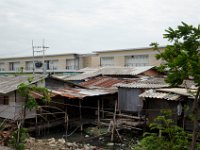 DSC 1468  Bidonville le long de la voie ferrée