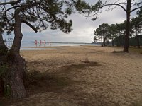 Autour du lac  Mon appareil n'en fait vraiment qu'à sa tête. Image bucolique quand même..