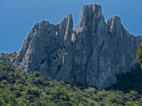 Gros plan sur les falaises