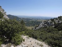 Vue sur la vallée dans une brèche