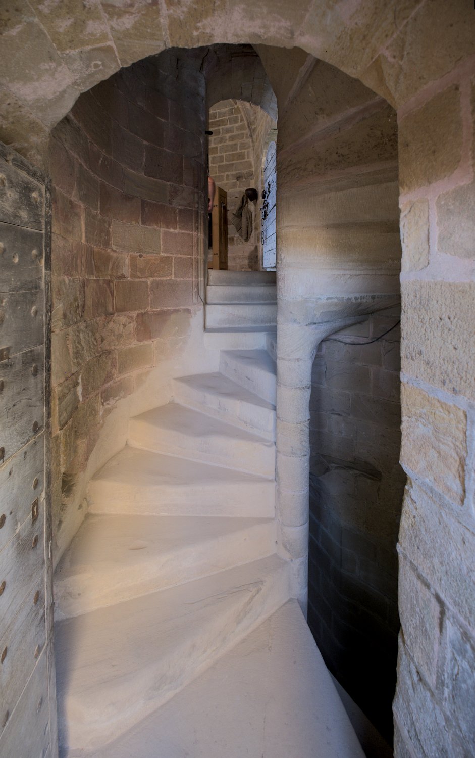 Escalier dans la tour ronde