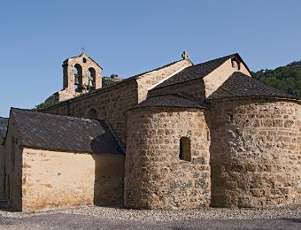 Vernaux  Elle a été construite au XIIe siècle et reconstruite en 1701 suite à une inondation. Classée aux monuments historiques en 1910
