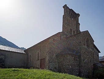 Verdun  La façade et le clocher