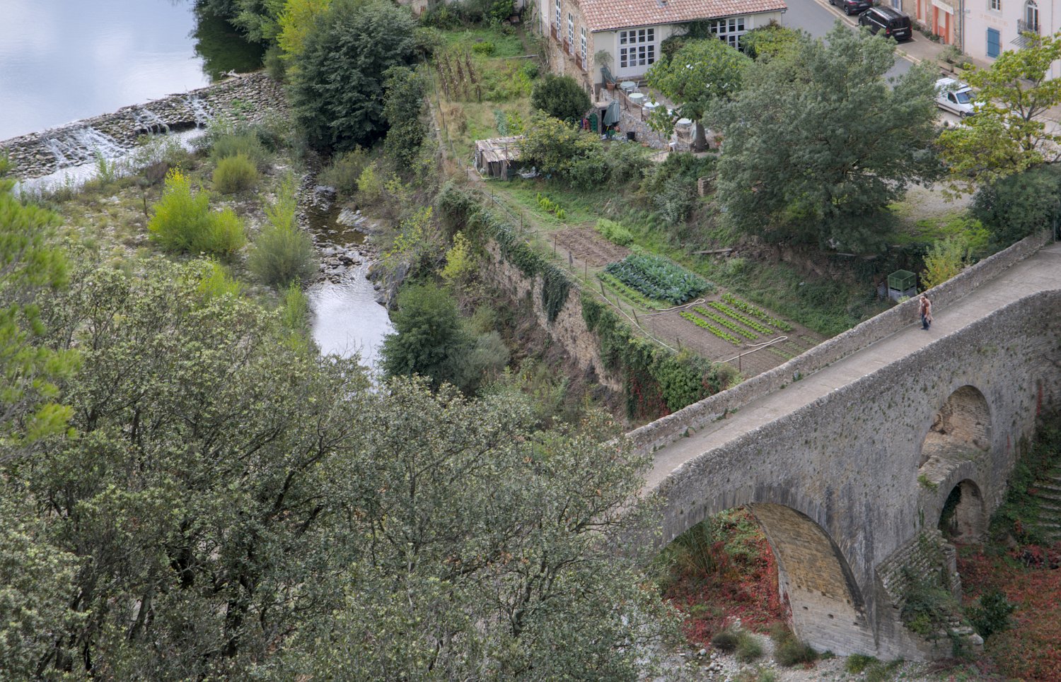 Le Pont du Diable et le barrage du moulin sur le Jaur