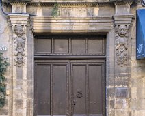 Porte de l'hôtel de Latude (XVIIè siècle)