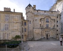 La Cour d'honneur - Le pavillon de l'horloge