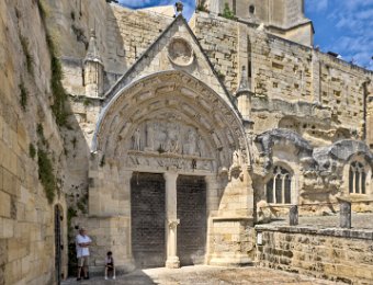 Eglise monolithe, le porche d'entrée