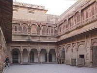 PB290002  Lieu où se fétaient les fêtes indoues