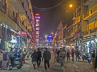 Rue de nuit dans Old Delhi