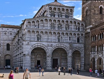 La façade  Cathédrale Saint Martin