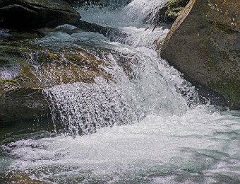 Oriège (Orlu - Ariège)  Fuji XT3 - F6.4- 1/480 - 79mm - 160 ISO : Oriège, torrent, ariège