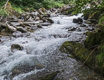Oriège (Orlu - Ariège)  Fuji XT3 - F4.5 - 1/170 - 27mm - 160 ISO : Oriège, torrent, ariège