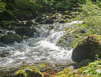 Aston au dessus du barrage de la Riète (Ariège)  Nikon D700 - F11 - 1/30 - 51mm - 100ISO : Aston, torrent, ariège