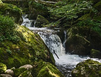 Aston au dessus du barrage de la Riète (Ariège)  Nikon D700 - F5.6 - 1/60 - 70mm - 200ISO : Aston, torrent, ariège