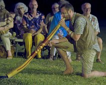 Francis Collie au didgeridoo