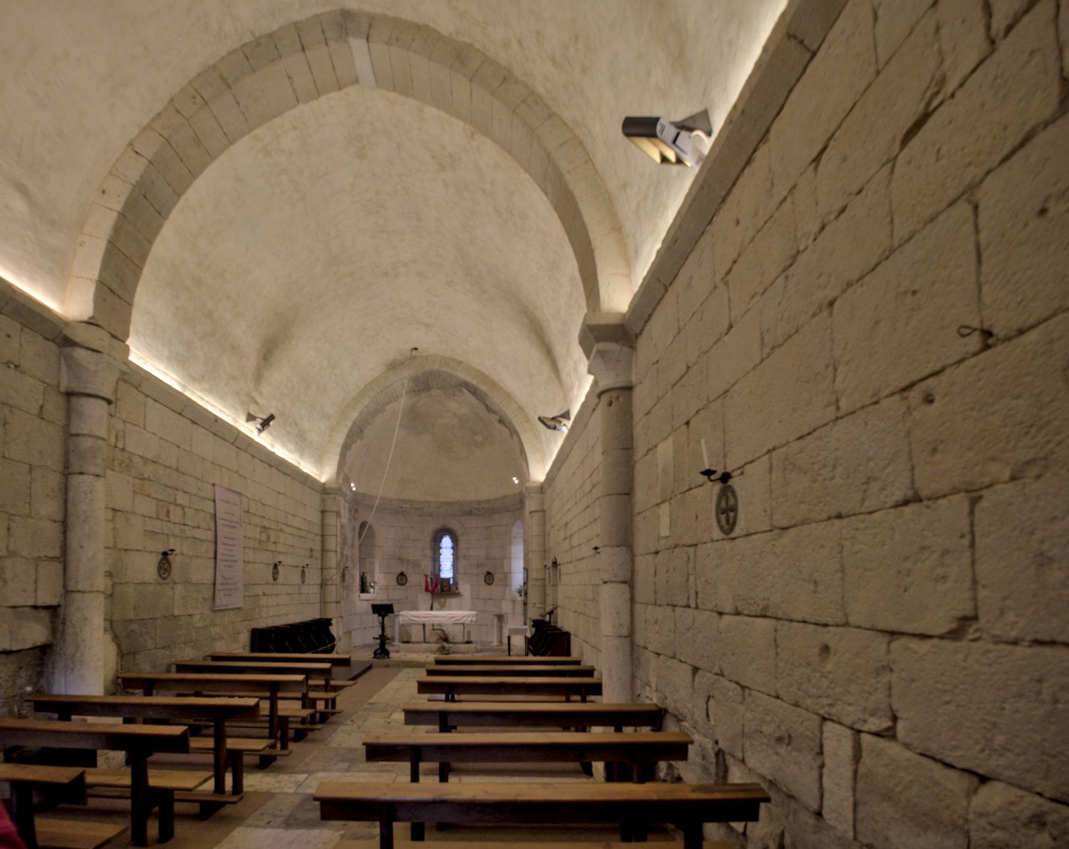 La chapelle - La nef