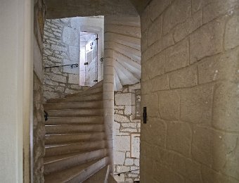 L'escalier à vis au départ du rez-de-chaussée