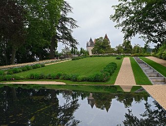 Vue du jardin et du château (2)