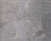 Eglise Saint- Etienne - Table pascale  Table pascale perpétuelle gravée sur le mur sud du chœur