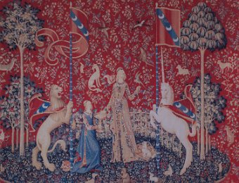 Château de Pons, tapisserie dans la salle à manger