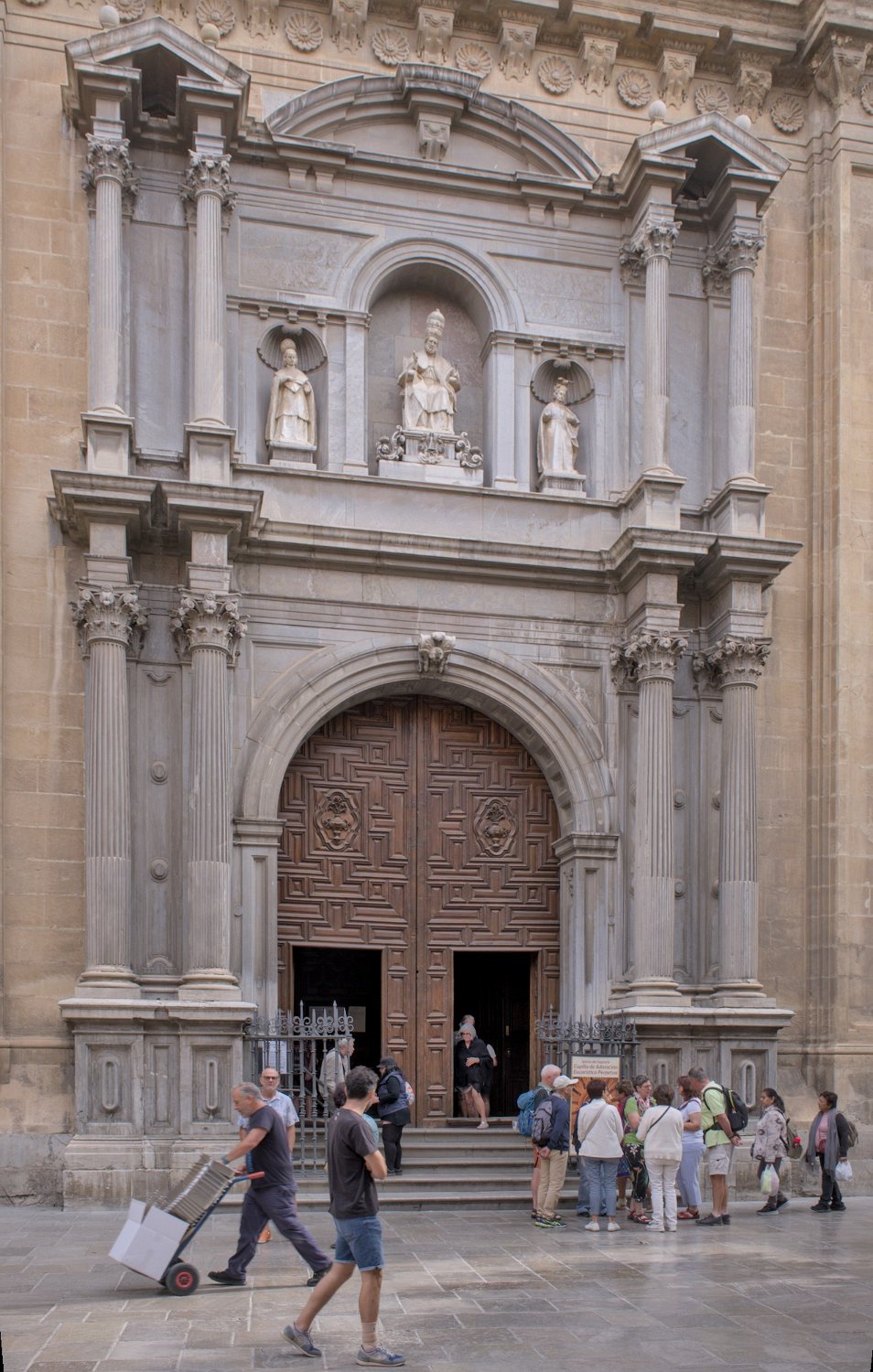 Cathédrale de l'Incarnation - Portail Renaissance