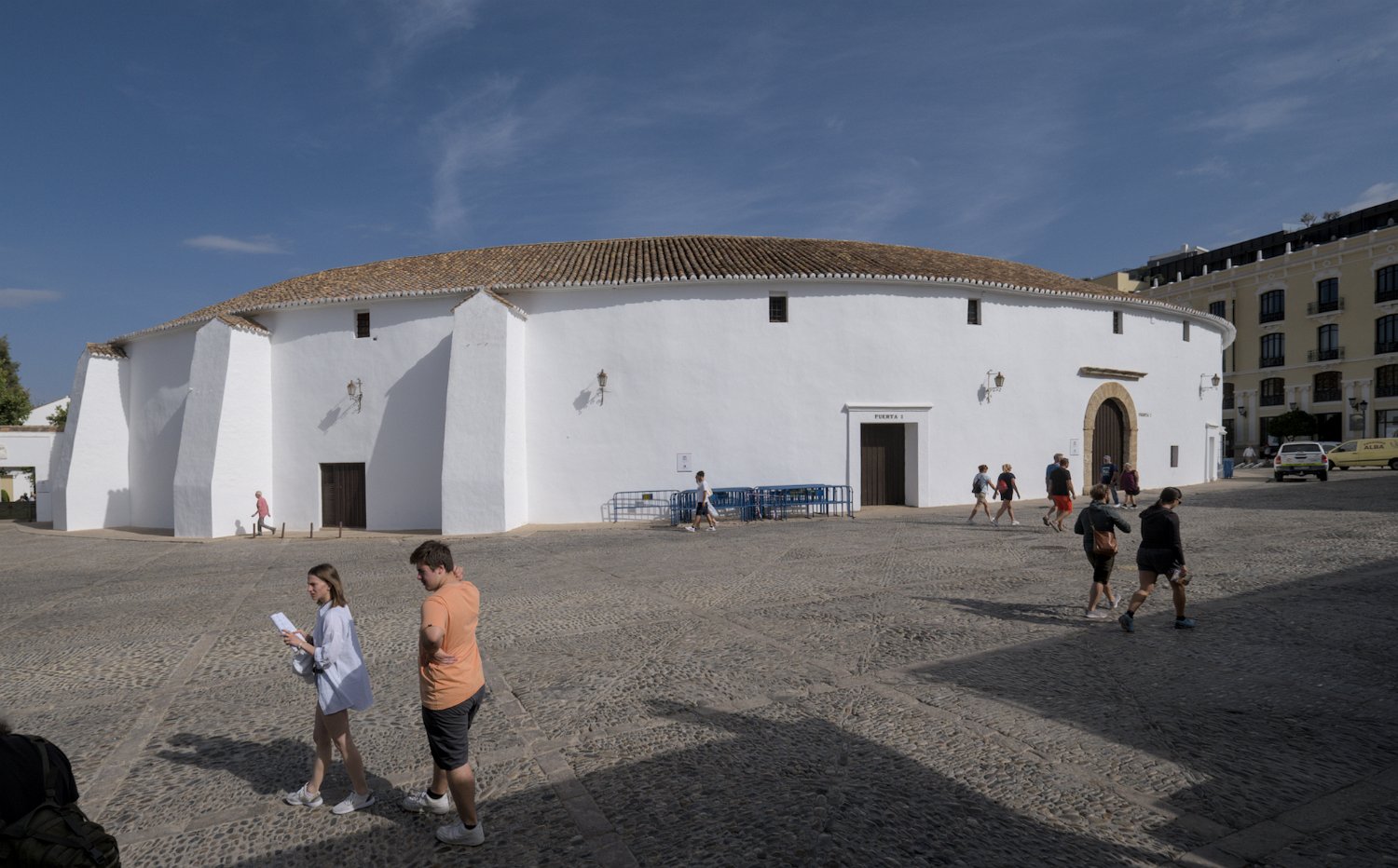 La plaza de toros et les arènes