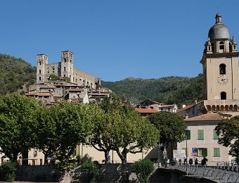 Dolceacqua- La vieille ville et le château des Doria