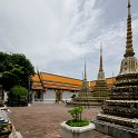 DSC 1321  Stûpas dans l&#39;enceinte du Wat Pho